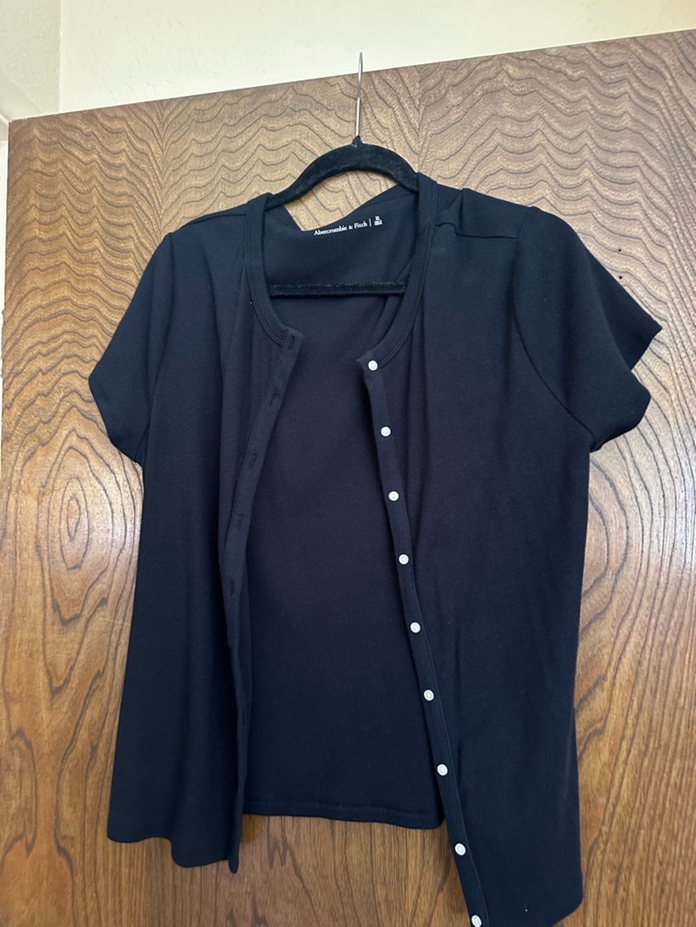 Abercrombie & Fitch Black Short-Sleeve Button Cardigan Top - brand new